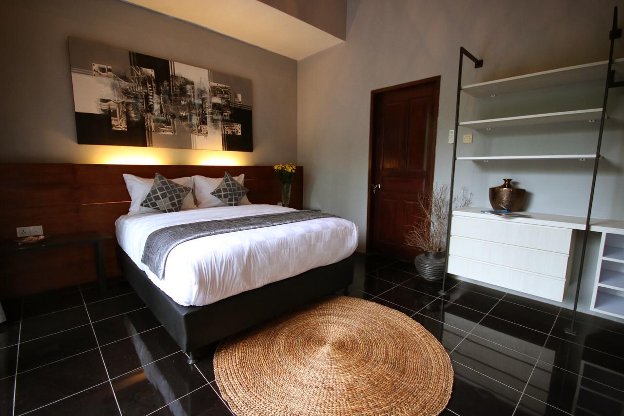 Villa Habibi Uluwatu Exteriör bild
