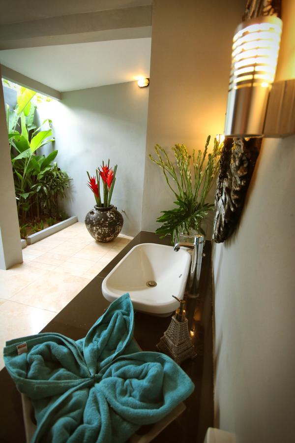Villa Habibi Uluwatu Exteriör bild